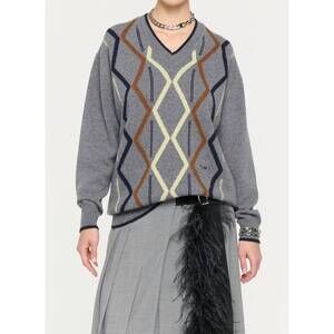 NEW PLAN C long sleeve intarsia crew neck knit sweater in light grey